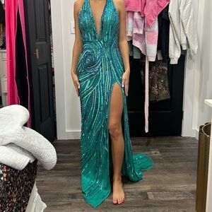 Ashley Lauren dress!